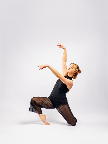 Dancing Girl